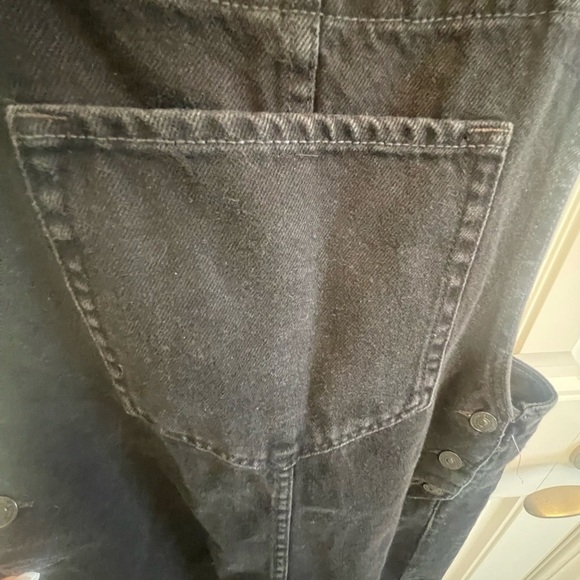 FREE PEOPLE BLACK DENIM OVERALLS W TIE DETAILS AND POCKETS! S - Picture 7 of 7